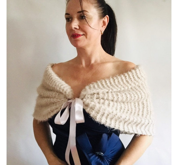 Wedding shawl Bridesmaid bolero, Bridal wrap Bridesmaid fur shawl Winter wedding Bridesmaid shrug, Bridal gift, Bride coverup, mohair stole