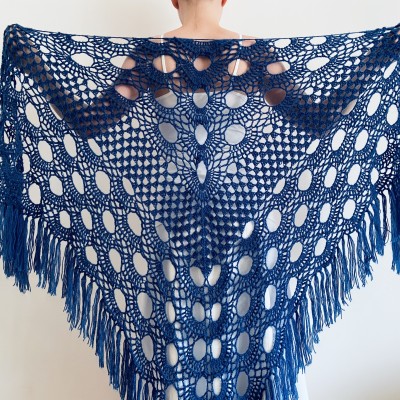 Blue Wedding shawl, Bridal shawl, Bridesmaid gift, Knitted wrap, Bridal cover up, Triangle wool warm Shawl fringed, Fall winter wedding