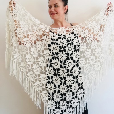 White wedding shawl alpaca triangle shawl fringe mohair bridal winter shawl Crochet Wedding shawl ivory warm wool shawl Knitted wrap