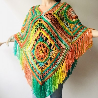 Orange Green Crochet Knit Triangle Poncho, Granny Square Boho Wool Poncho with Fringes - Women's Designer Ponchos Capes, & Wraps - Ombre Multicolor Poncho